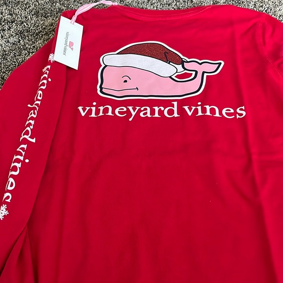 Vineyard Vines red Santa whale!  Hat is glitter! New. - Picture 1 of 10